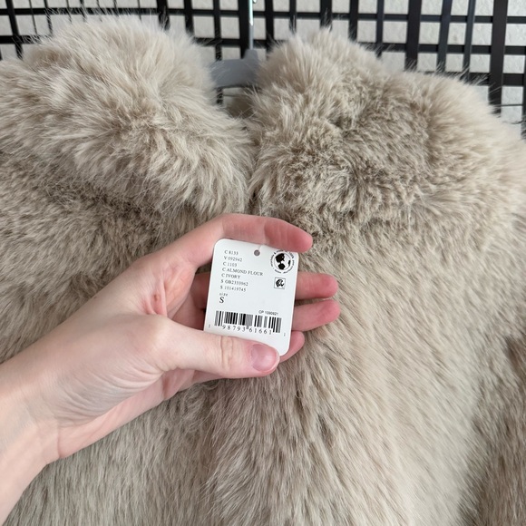 Free people Louder Please Hooded Faux Fur Jacket - Picture 7 of 7